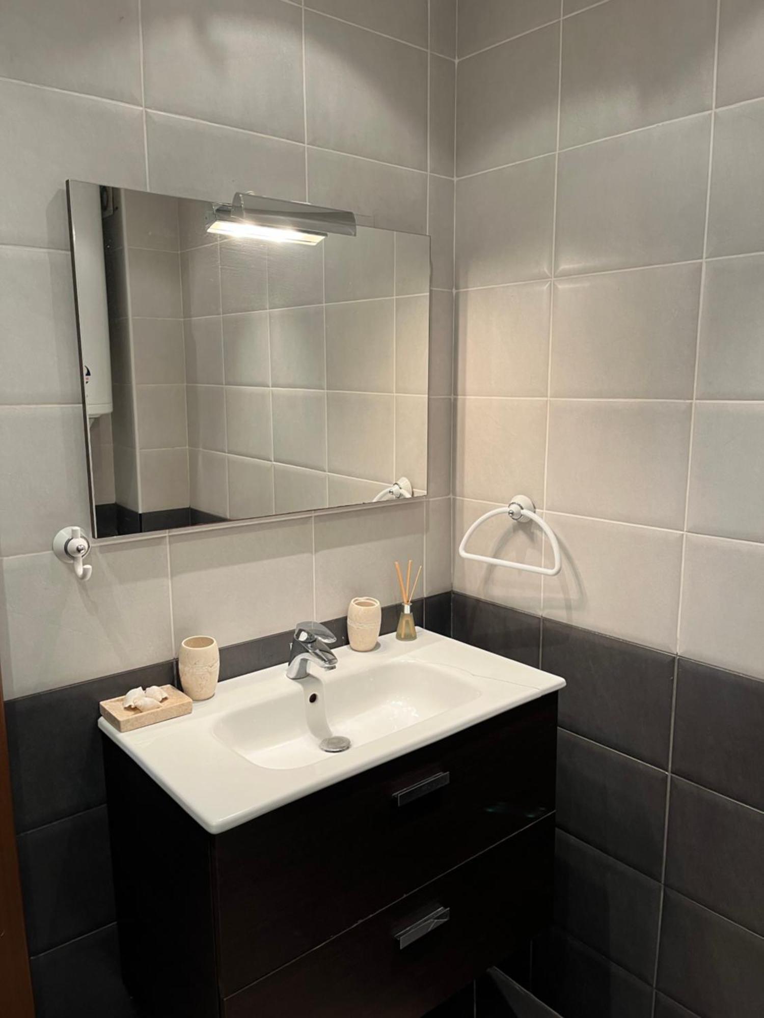 Privat Apartament Golf Coast Kavarna Eksteriør bilde